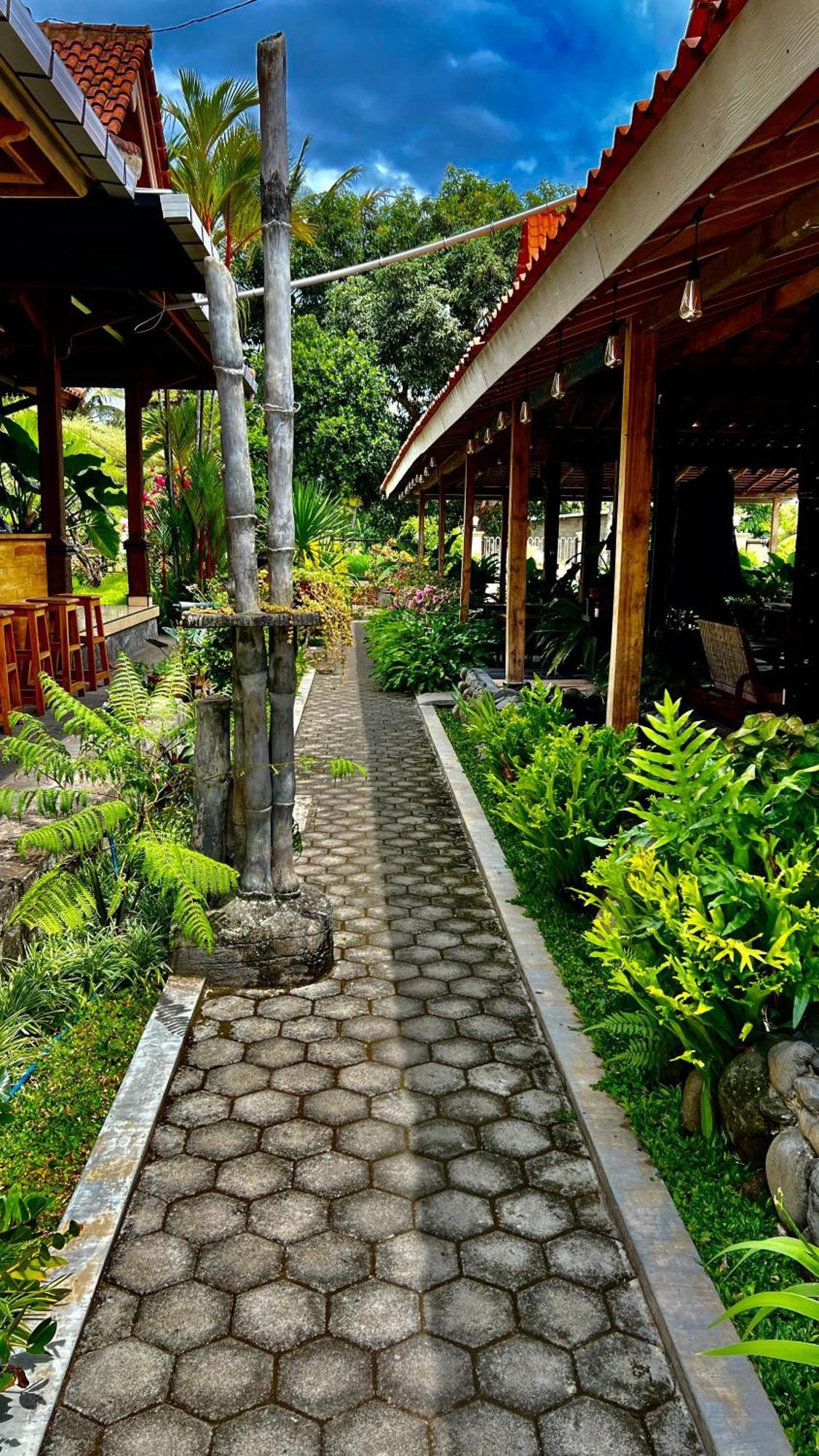 Oku Guest House Giri エクステリア 写真
